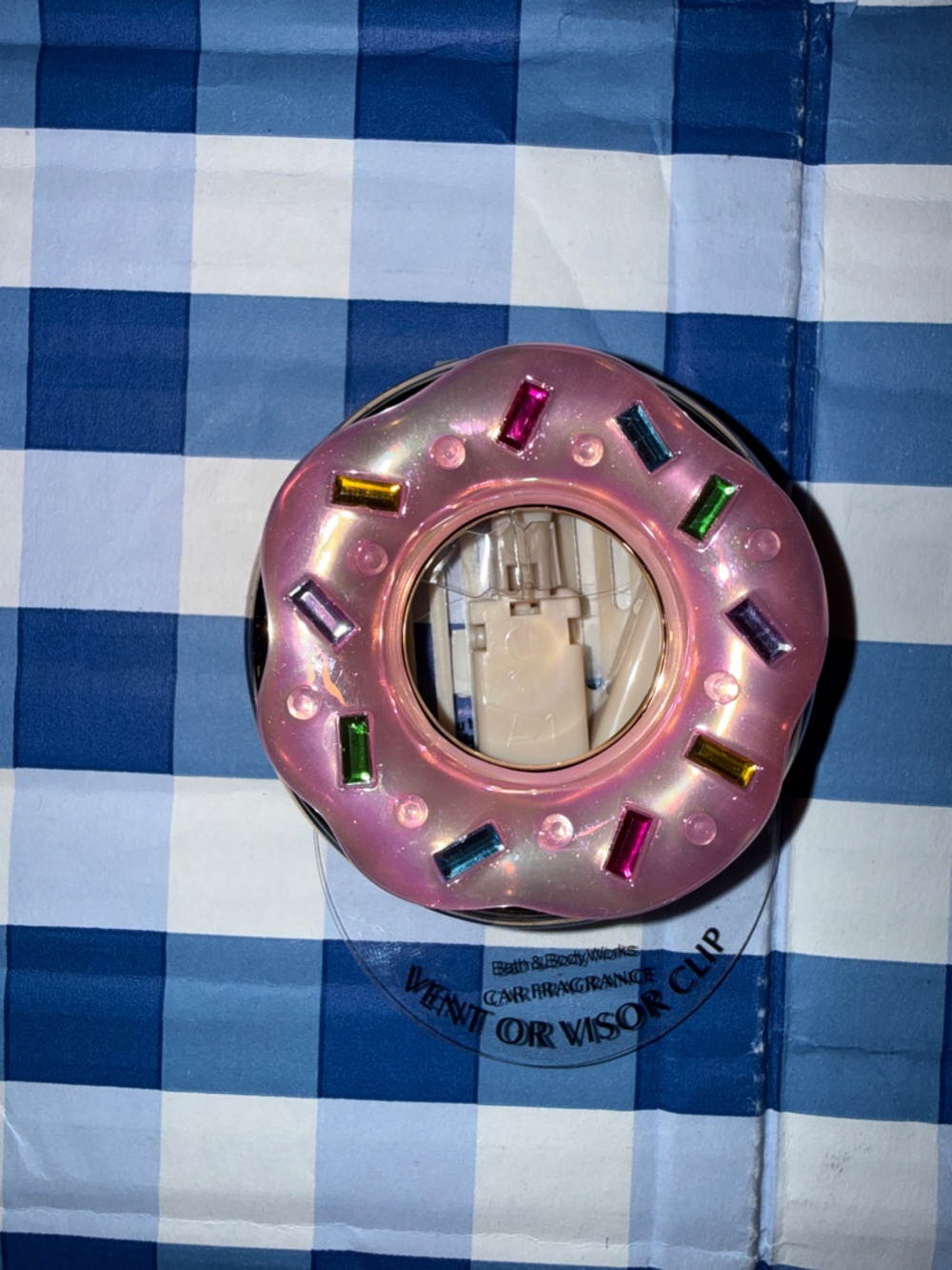 Doughnut car visor, and vent clip